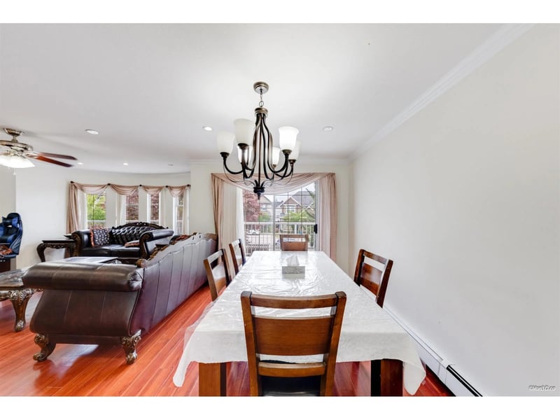7069 144 Street, Surrey, British Columbia, V3W5S1, Surrey, British Columbia — photo 1 of 5