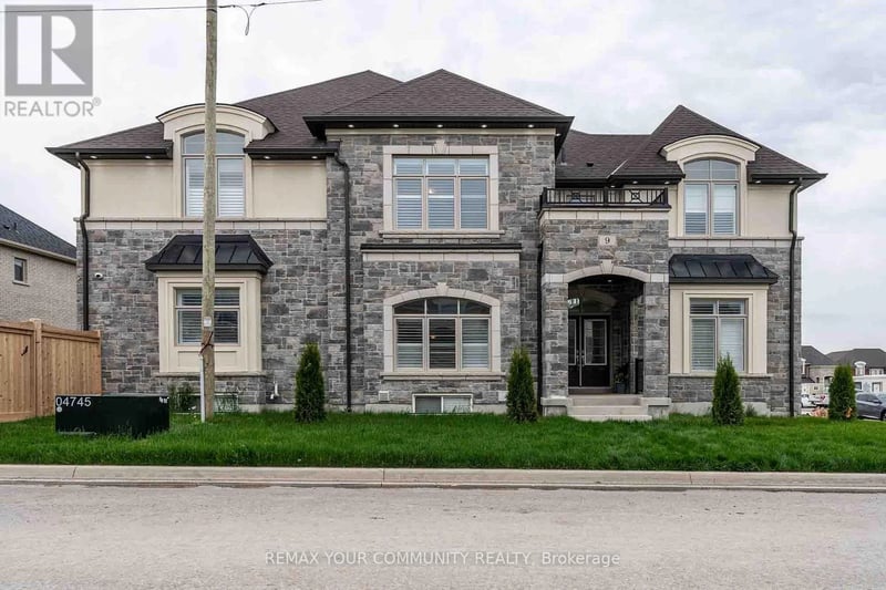 #Main 9 Cranley Road, East Gwillimbury (Sharon), Ontario, L9N0T7, East Gwillimbury (Sharon), Ontario — photo 1 of 5