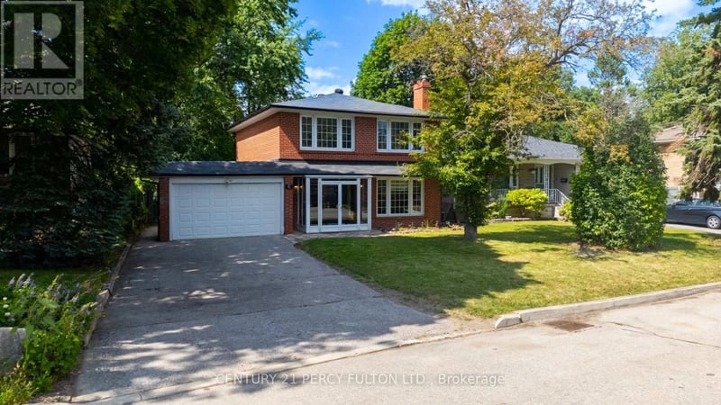 6 Donna Court, Toronto (Newtonbrook East), Ontario, M2M2C8, Toronto (Newtonbrook East), Ontario — photo 1 of 5