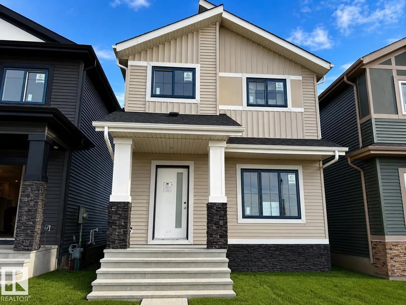 9827 107A AV, Morinville, Alberta, T8R2P1, Morinville, Alberta — photo 1 of 5