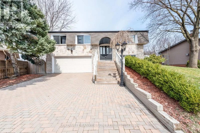 2483 Yarmouth Crescent, Oakville (WO West), Ontario, L6L2M9, Oakville (WO West), Ontario — photo 1 of 5