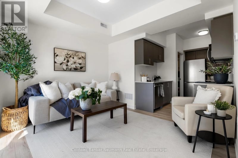 #51 940 St David Street North, Centre Wellington (Fergus), Ontario, N1M0L7, Centre Wellington (Fergus), Ontario — photo 1 of 5