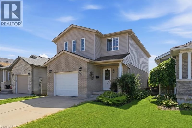 644 LANGLAW Drive, Cambridge, Ontario, N1P1H4, Cambridge, Ontario — photo 1 of 5