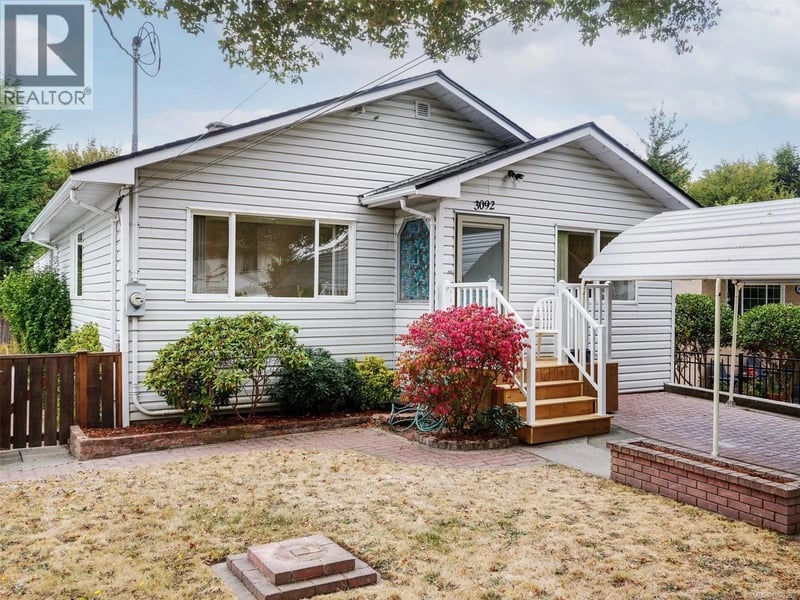 3092 Albany Street, Victoria, British Columbia, V9A1R5, Victoria, British Columbia — photo 1 of 5