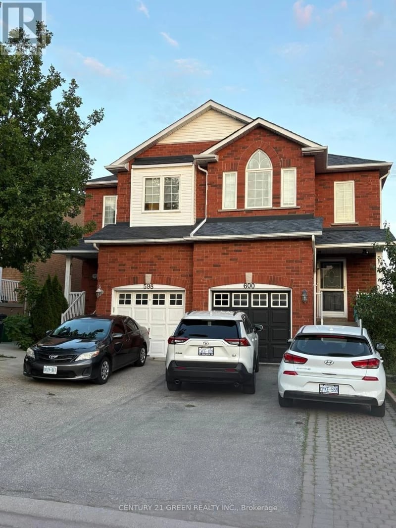 #(Upper) 598 Dolly Bird Lane, Mississauga (Meadowvale Village), Ontario, L5W1G7, Mississauga (Meadowvale Village), Ontario — photo 1 of 5