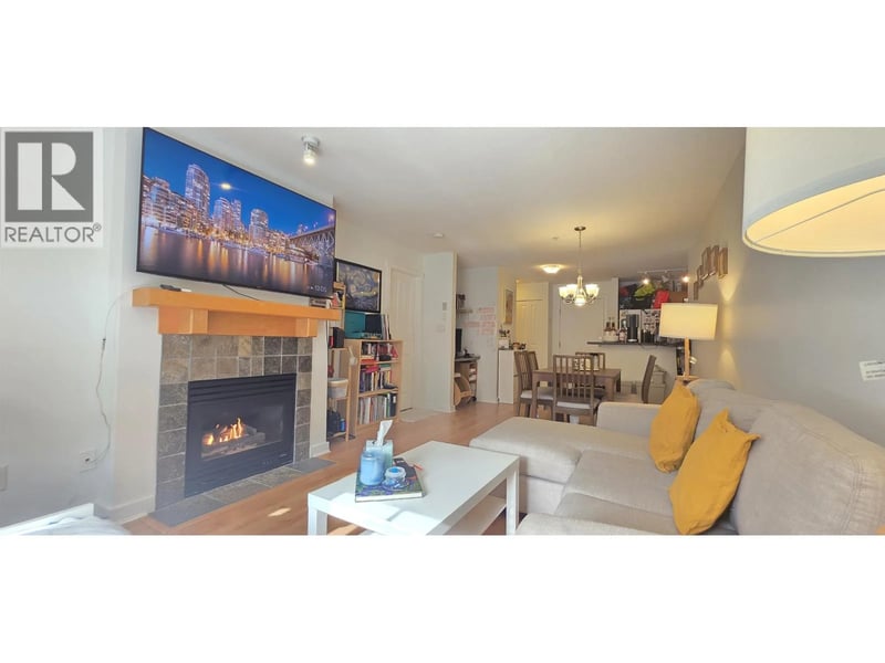 #201 15 SMOKEY SMITH Place, New Westminster, British Columbia, V3L5V7, New Westminster, British Columbia — photo 1 of 5