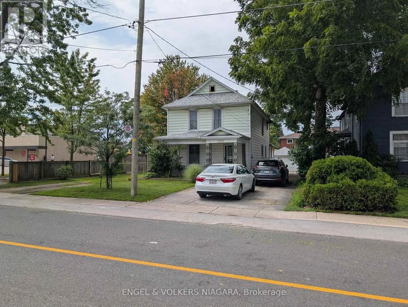 5821 Leonard Avenue, Niagara Falls (Hospital), Ontario, L2G4R5, Niagara Falls (Hospital), Ontario — photo 1 of 5