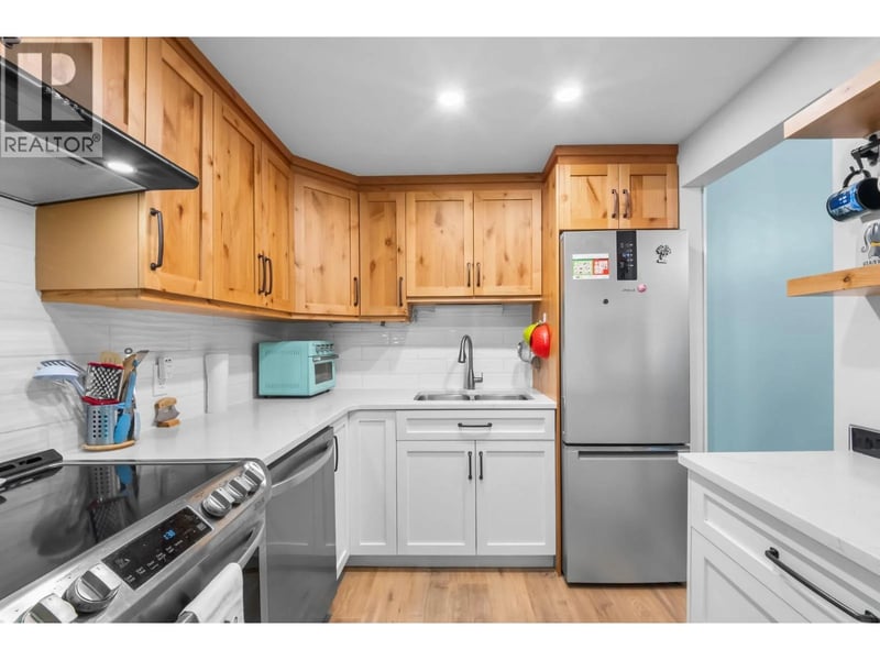 #105 225 MOWAT Street, New Westminster, British Columbia, V3M4B1, New Westminster, British Columbia — photo 1 of 5