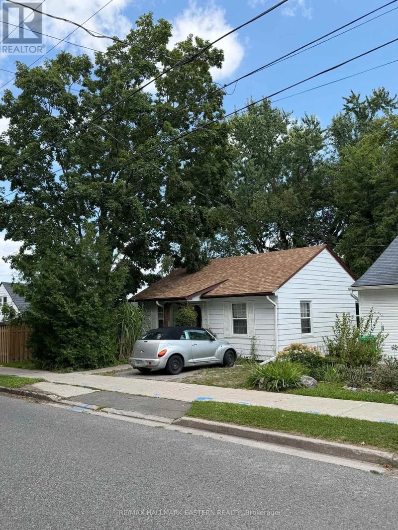 413 Bellevue Street, Peterborough (Northcrest Ward 5), Ontario, K9H5G5, Peterborough (Northcrest Ward 5), Ontario — photo 1 of 5
