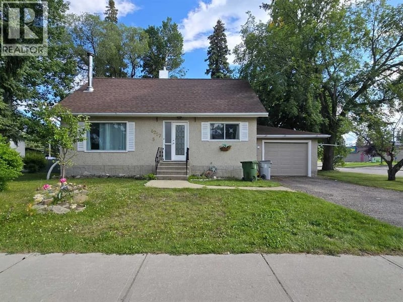 4237 5 Avenue, Edson, Alberta, T7E1A5, Edson, Alberta — photo 1 of 5