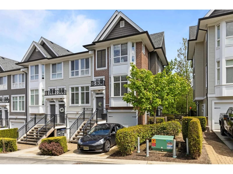 #61 14433 60 Avenue, Surrey, British Columbia, V3S1R4, Surrey, British Columbia — photo 1 of 5
