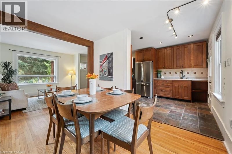 6 PEARL Street, Guelph, Ontario, N1E2E3, Guelph, Ontario — photo 1 of 5