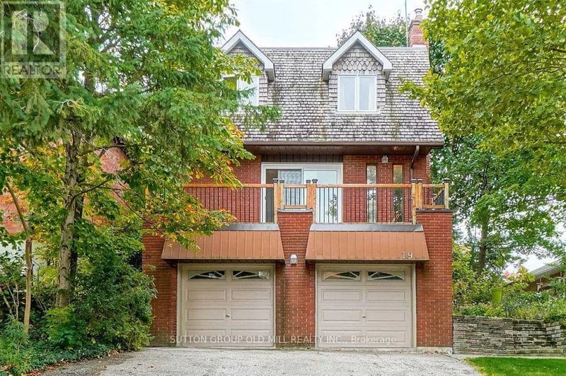 19 Cardell Avenue, Toronto (Humberlea-Pelmo Park), Ontario, M9N1S4, Toronto (Humberlea-Pelmo Park), Ontario — photo 1 of 5