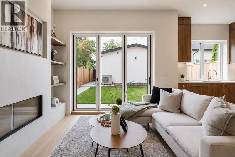 #2 456 38TH Avenue, Vancouver, British Columbia, V5W1H7, Vancouver, British Columbia — photo 1 of 5