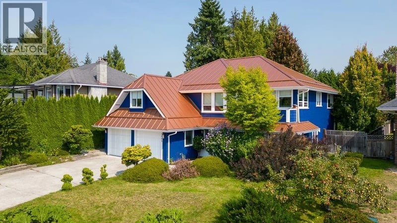 4868 BLUEGROUSE Drive, Sechelt, British Columbia, V7Z0G4, Sechelt, British Columbia — photo 1 of 5