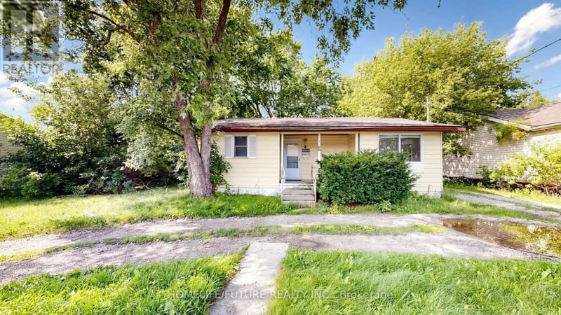 804 Dundas Street West, Whitby (Lynde Creek), Ontario, L1N2N5, Whitby (Lynde Creek), Ontario — photo 1 of 5