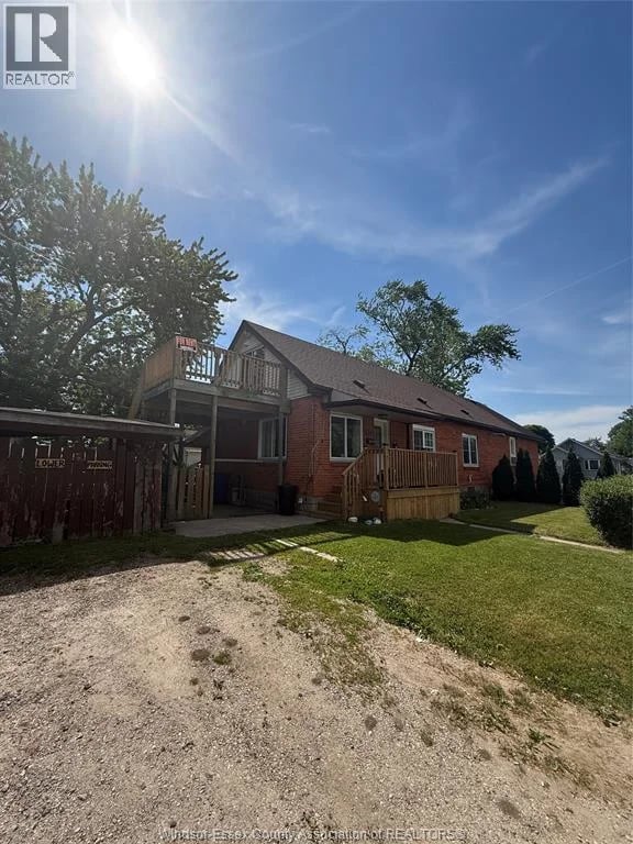 #UPPER 699 CHARLOTTE Street, Windsor, Ontario, N8X3A6, Windsor, Ontario — photo 1 of 5