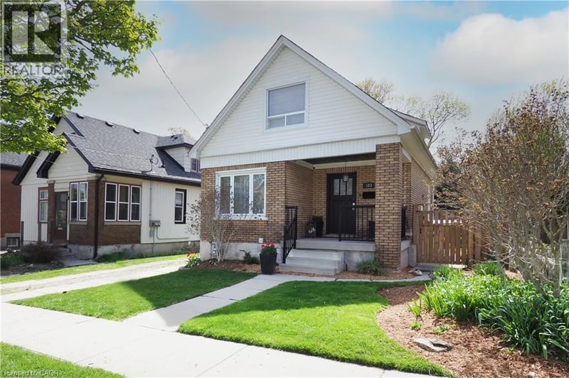 123 SAMUEL Street, Kitchener, Ontario, N2H1P9, Kitchener, Ontario — photo 1 of 5