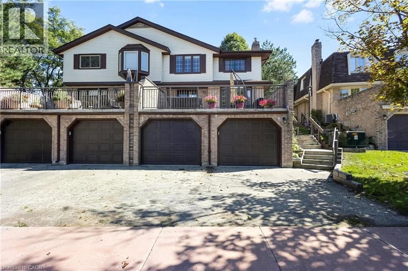 #4 475 BEECHWOOD Drive, Waterloo, Ontario, N2T1H8, Waterloo, Ontario — photo 1 of 5