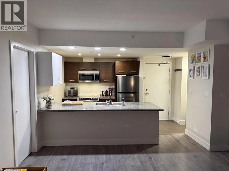 #207 2957 GLEN Drive, Coquitlam, British Columbia, V3B0B5, Coquitlam, British Columbia — photo 1 of 5