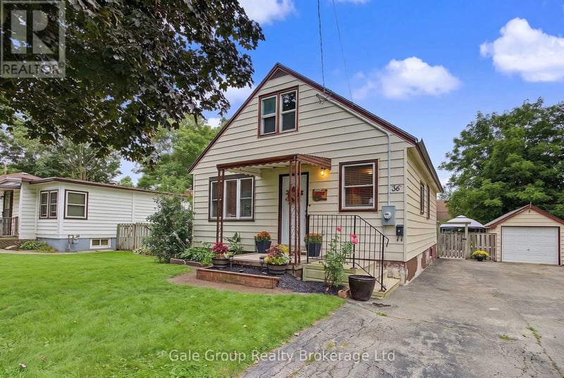 36 East Park Drive, Woodstock (Woodstock - South), Ontario, N4S3M8, Woodstock (Woodstock - South), Ontario — photo 1 of 5