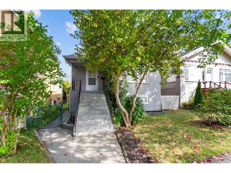 2461 DUNDAS Street, Vancouver, British Columbia, V5K1P5, Vancouver, British Columbia — photo 1 of 5