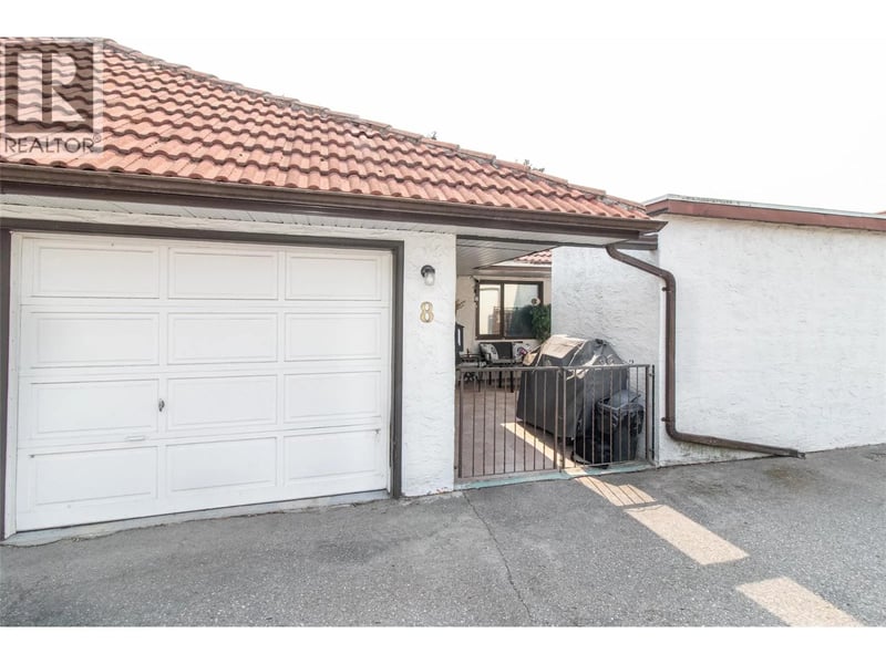 #8 363 Gerstmar Road, Kelowna, British Columbia, V1X4A6, Kelowna, British Columbia — photo 1 of 5