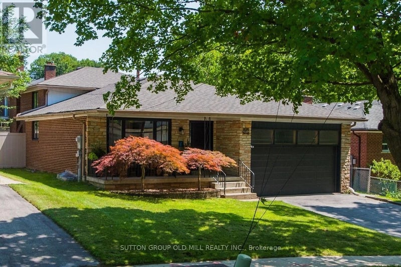 85 Bonnyview Drive, Toronto (Stonegate-Queensway), Ontario, M8Y3G7, Toronto (Stonegate-Queensway), Ontario — photo 1 of 5