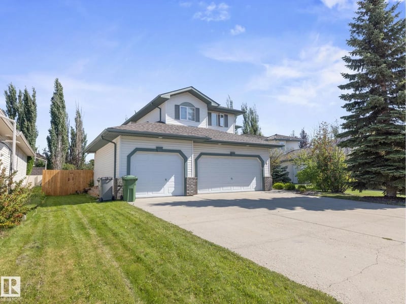 4 ROCHELLE CO, Beaumont, Alberta, T4X1L5, Beaumont, Alberta — photo 1 of 5