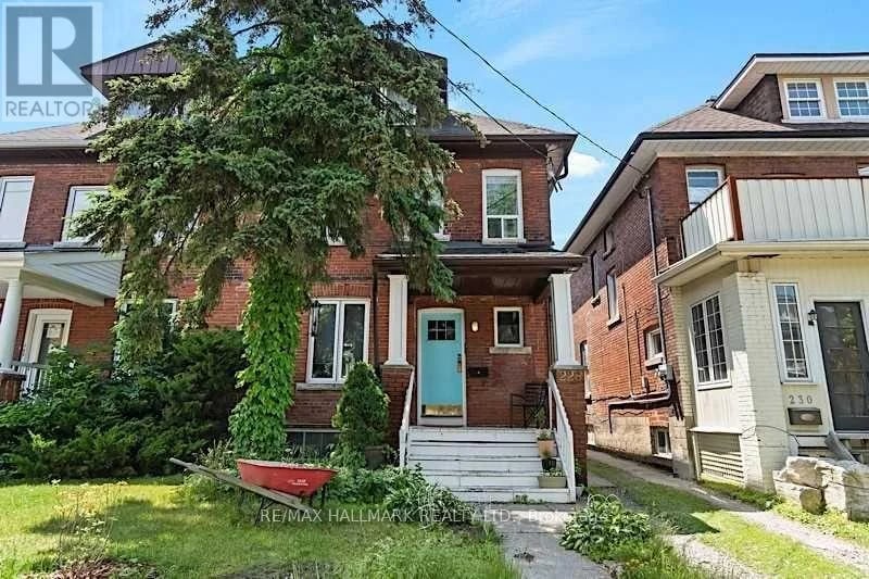 #Upper 228 Pacific Avenue, Toronto (High Park North), Ontario, M6P2P5, Toronto (High Park North), Ontario — photo 1 of 5