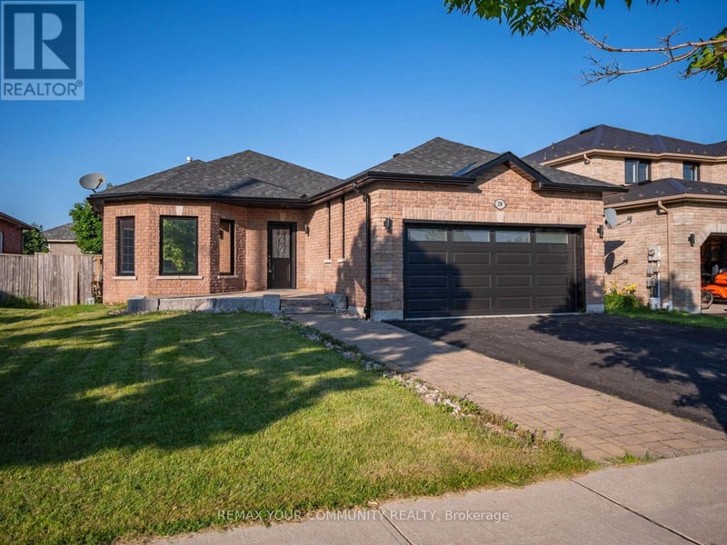 258 Livingstone Street East, Barrie (Little Lake), Ontario, L4M6N6, Barrie (Little Lake), Ontario — photo 1 of 5