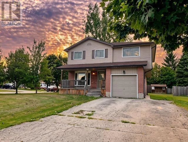 56 Edward Street, Mapleton, Ontario, N0G1P0, Mapleton, Ontario — photo 1 of 5