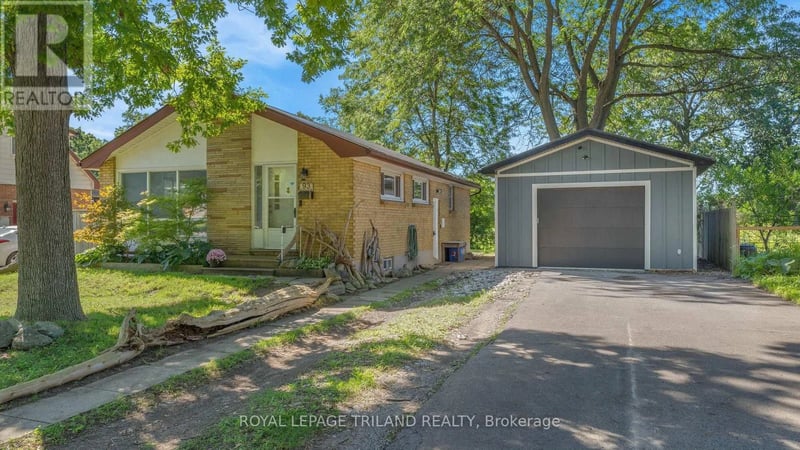 93 Manitoulin Drive, London East (East O), Ontario, N5W1M5, London East (East O), Ontario — photo 1 of 5
