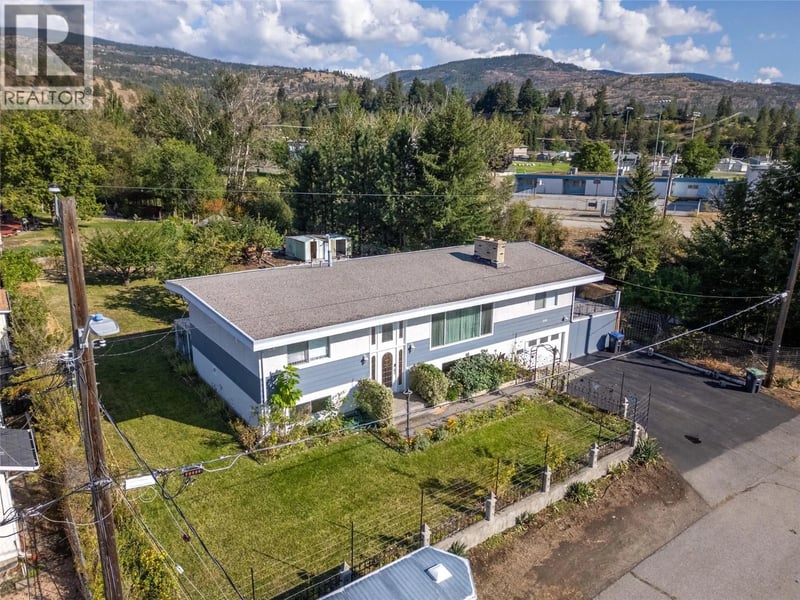 980 Orillia Street, Penticton, British Columbia, V2A4A6, Penticton, British Columbia — photo 1 of 5