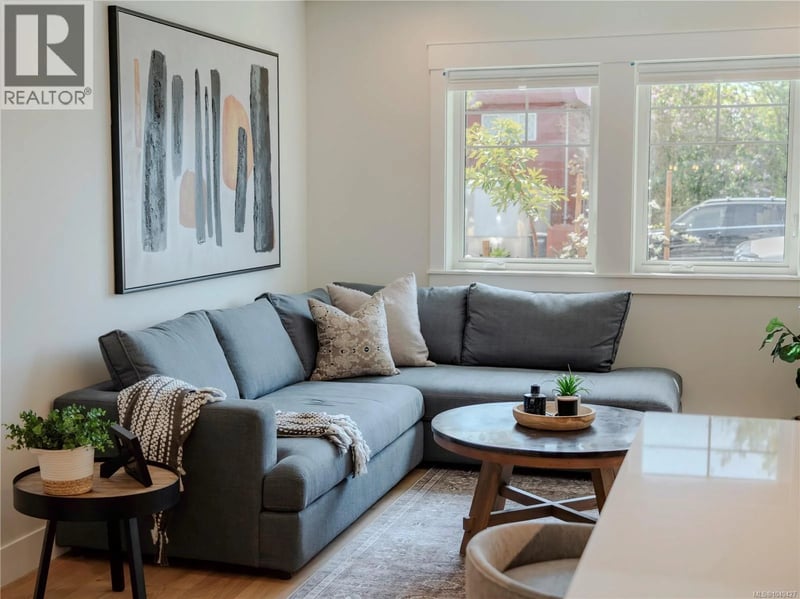 #3 1830 Allenby Street, Saanich, British Columbia, V8R3B7, Saanich, British Columbia — photo 1 of 5