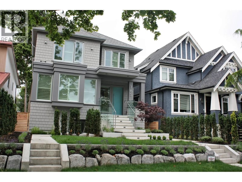 163 20TH Street, Vancouver, British Columbia, B5Z2X3, Vancouver, British Columbia — photo 1 of 5