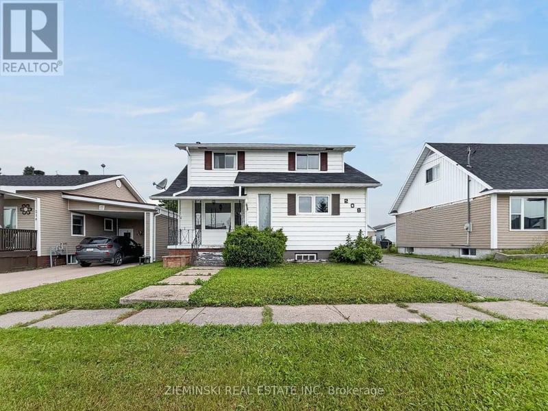 208 Marion Street, Iroquois Falls, Ontario, P0K1G0, Iroquois Falls, Ontario — photo 1 of 5