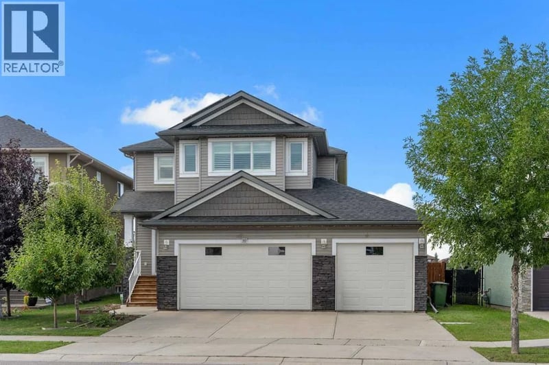 353 Kinniburgh Boulevard, Chestermere, Alberta, T1X0P4, Chestermere, Alberta — photo 1 of 5