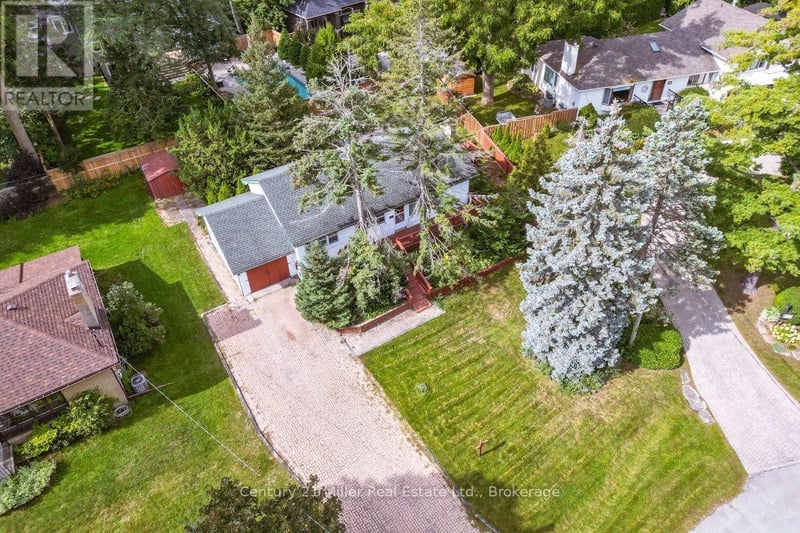 2013 Deramore Drive, Oakville (FD Ford), Ontario, L6J2P6, Oakville (FD Ford), Ontario — photo 1 of 5