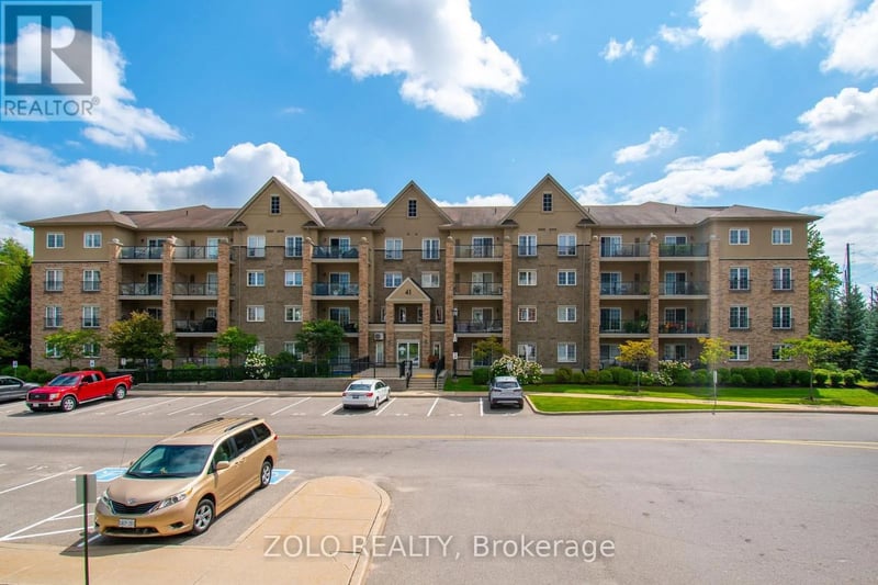 #312 41 Ferndale Drive South, Barrie (Ardagh), Ontario, L4N5T6, Barrie (Ardagh), Ontario — photo 1 of 5