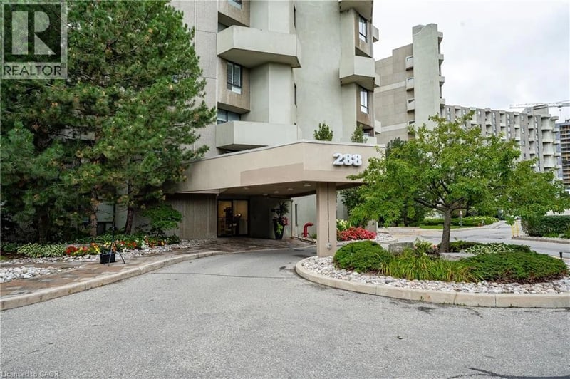 #A32 288 MILL Road, Etobicoke, Ontario, M9C4X7, Etobicoke, Ontario — photo 1 of 5