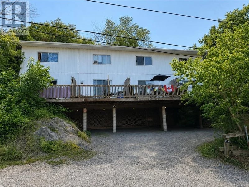 24 Fairview Avenue, Sudbury, Ontario, P3B2N1, Sudbury, Ontario — photo 1 of 5