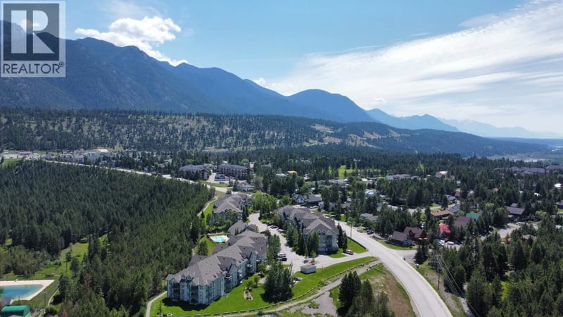 #204 4765 FORSTERS LANDING Road, Radium Hot Springs, British Columbia, V0A1M0, Radium Hot Springs, British Columbia — photo 1 of 5