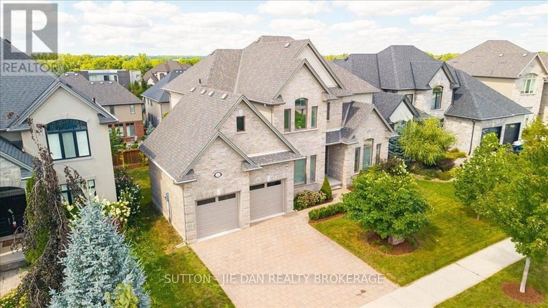 2361 TORREY PINES Way, London North (North R), Ontario, N6G0N9, London North (North R), Ontario — photo 1 of 5