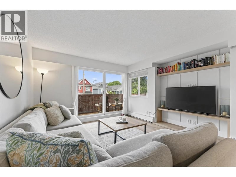 #111 1011 FOURTH Avenue, New Westminster, British Columbia, V3M1T3, New Westminster, British Columbia — photo 1 of 5