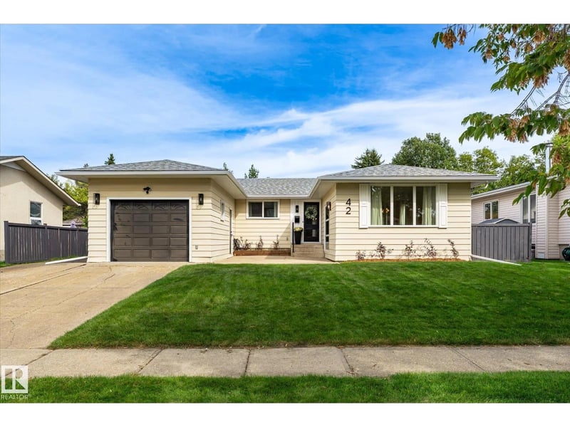 42 ALCOTT CR, St. Albert, Alberta, T8N2H8, St. Albert, Alberta — photo 1 of 5