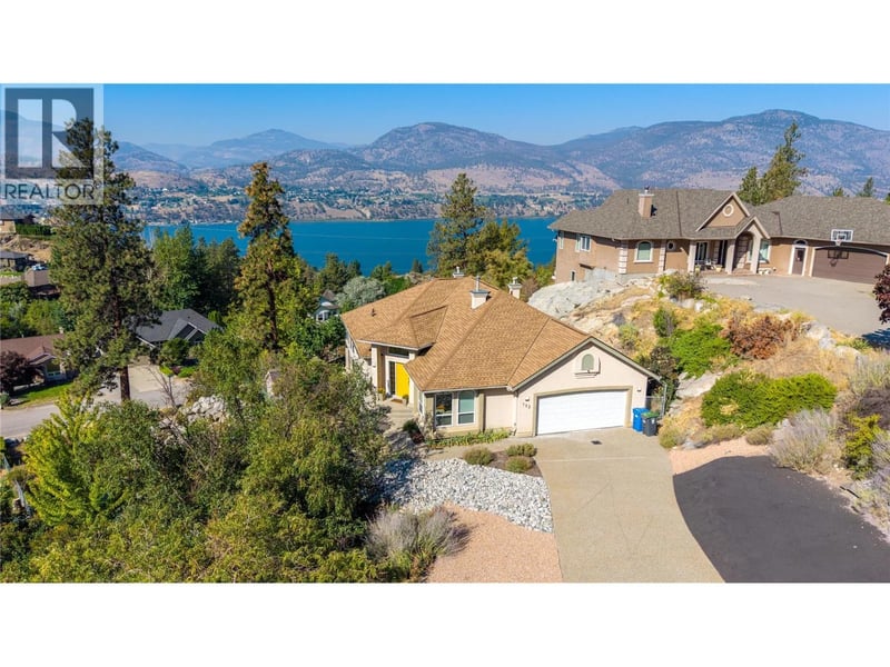 113 Christie Mountain Lane, Okanagan Falls, British Columbia, V0H1R3, Okanagan Falls, British Columbia — photo 1 of 5