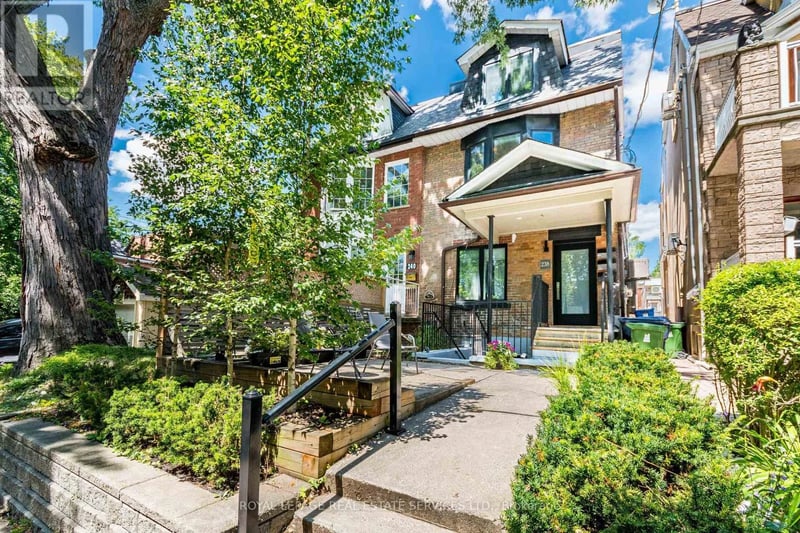 238 Garden Avenue, Toronto (High Park-Swansea), Ontario, M6R1J1, Toronto (High Park-Swansea), Ontario — photo 1 of 5