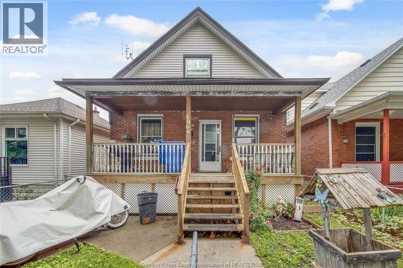 1066 HICKORY, Windsor, Ontario, N8Y3S1, Windsor, Ontario — photo 1 of 5