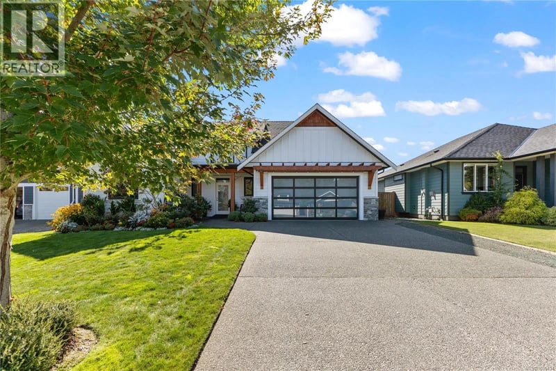 711 Salal Street, Campbell River, British Columbia, V9H0E3, Campbell River, British Columbia — photo 1 of 5